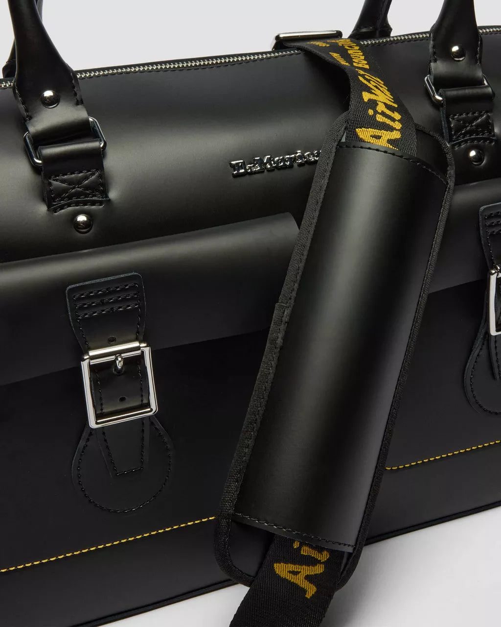Bolso de Viaje Dr Martens Negro Daytripper Kiev Leather Bag